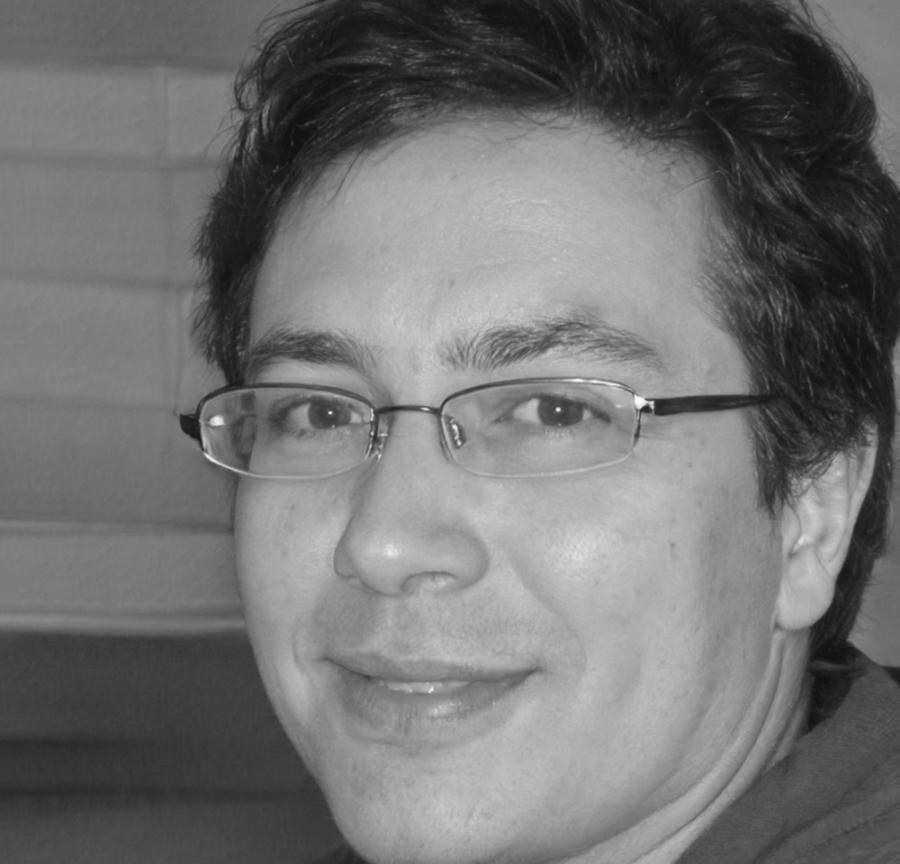 Porträt von Benedikt Hauser, Dozent für medizinische Fußpflege und Hygiene-Standards