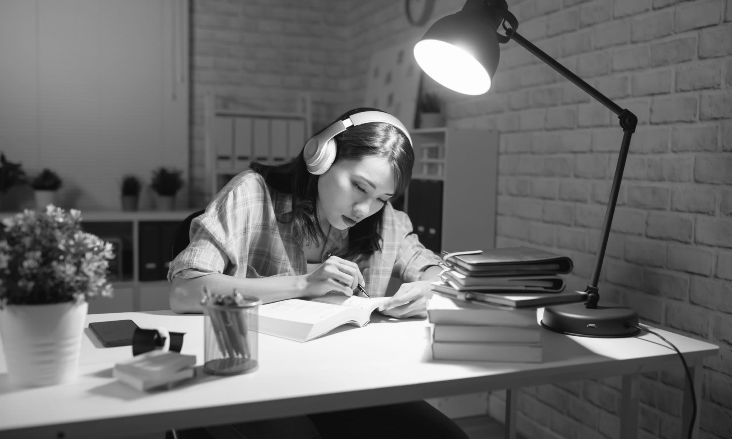 Professionelle Nagelpflege Werkzeuge und Materialien